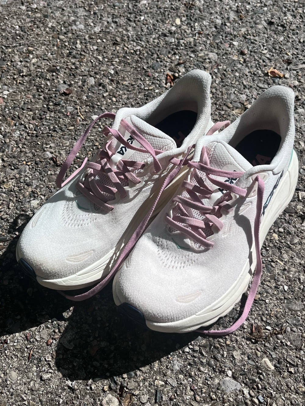 Hoka Arahi 8 Women's Running Shoes, womens 7.5, Rose Cream/Alabaster